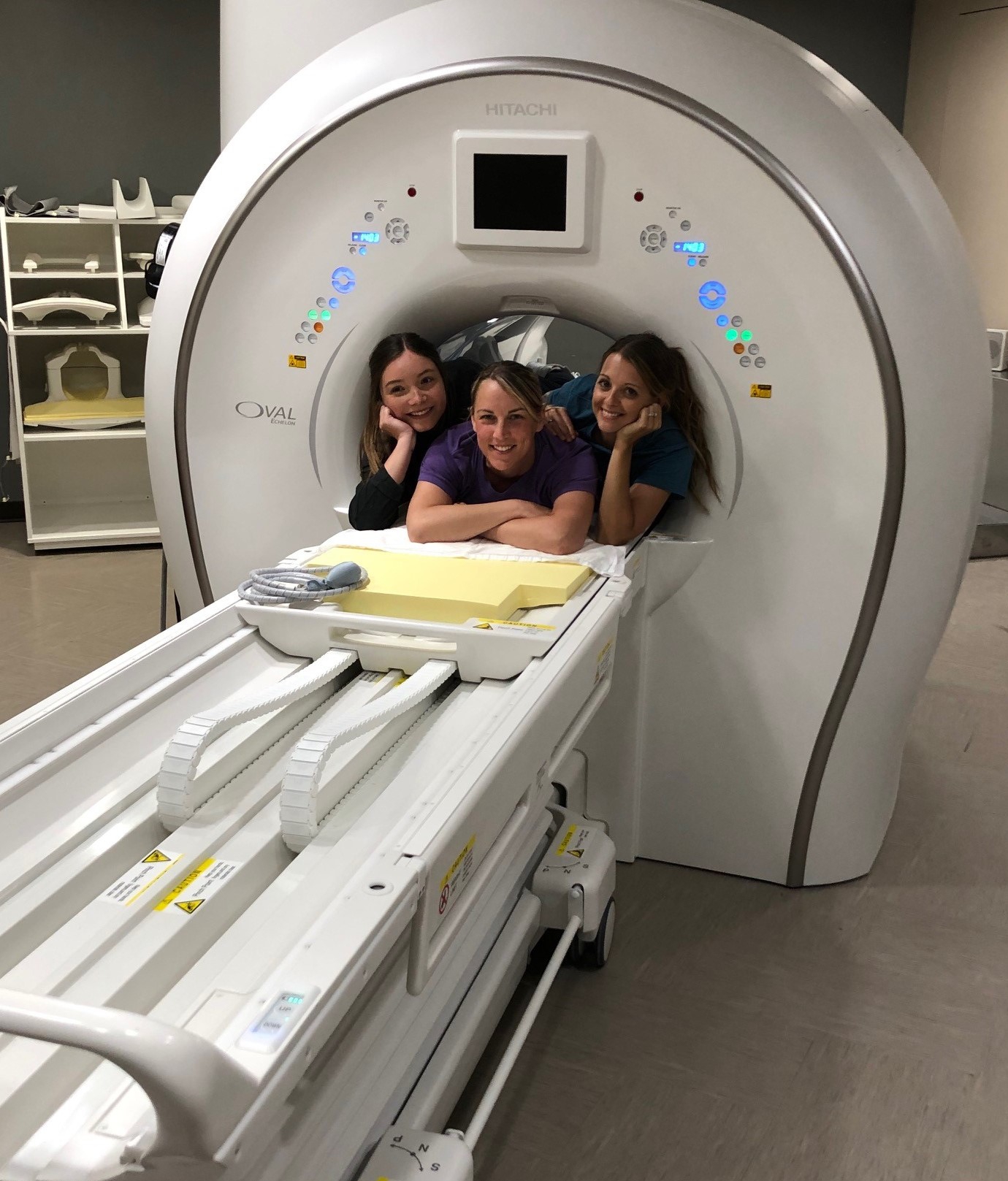 what does an open bore mri machine look like